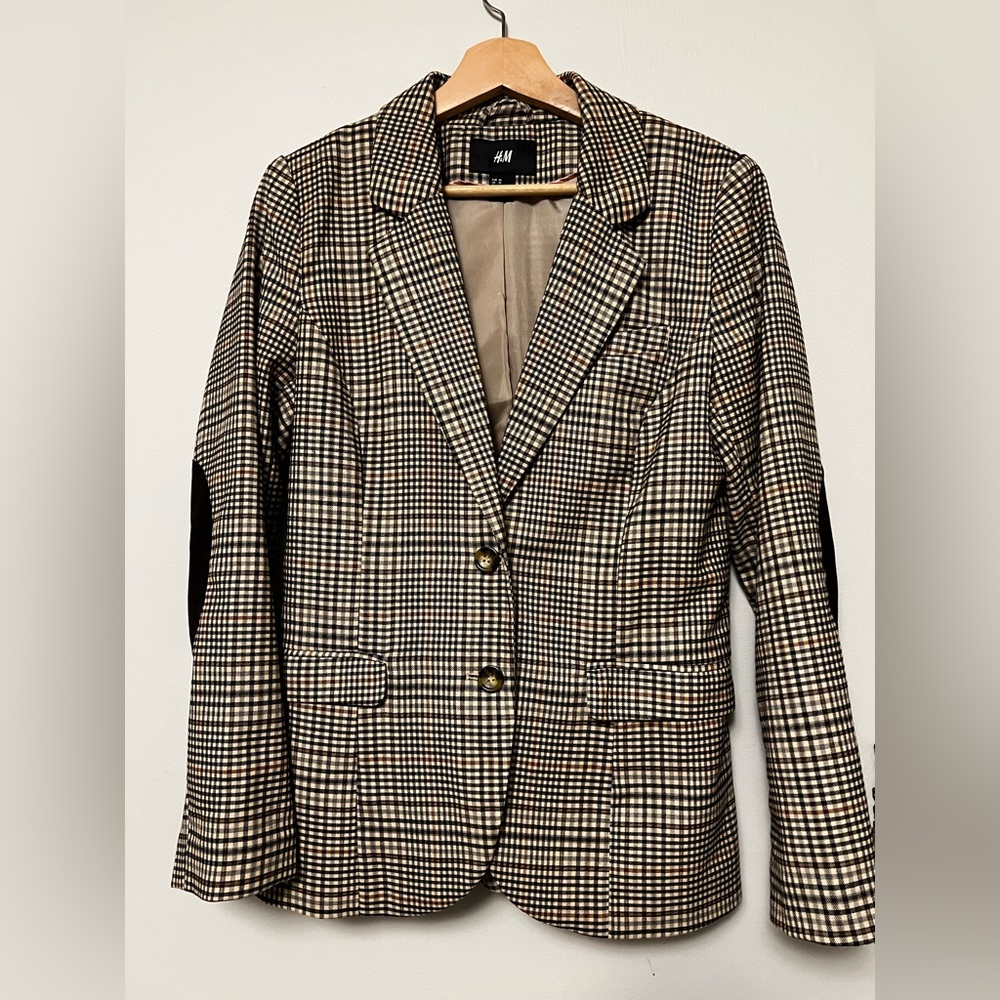 Plaid blazer with elbow patches